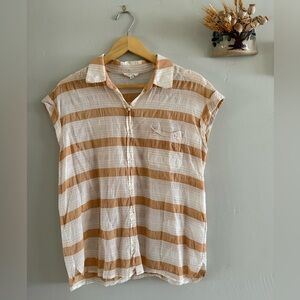 Casual Short-Sleeve Button-Down Shirt in Cream and Tan Stripes